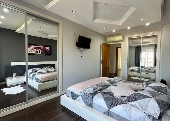 Rivabeach House Apartman *